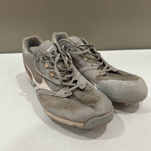 Pro Baseball Cleats (men’s 15)